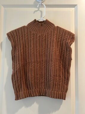 Vigoss Boxy Cropped Mock Neck Cable Herringbone Knit Sleeveless Sweater Vest  S